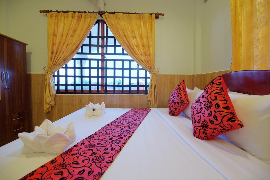 Serkirin Mary Angkor Villa Siem Reap Room photo