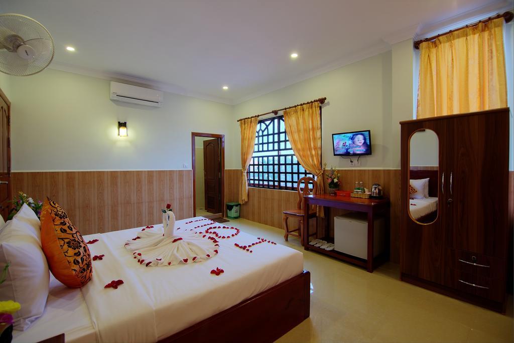 Serkirin Mary Angkor Villa Siem Reap Room photo