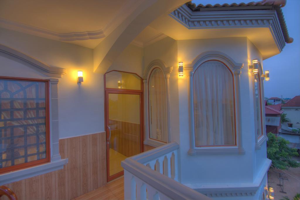 Serkirin Mary Angkor Villa Siem Reap Exterior photo