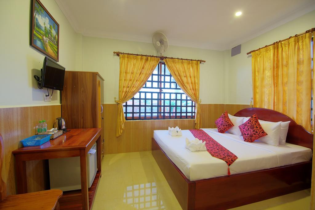 Serkirin Mary Angkor Villa Siem Reap Room photo
